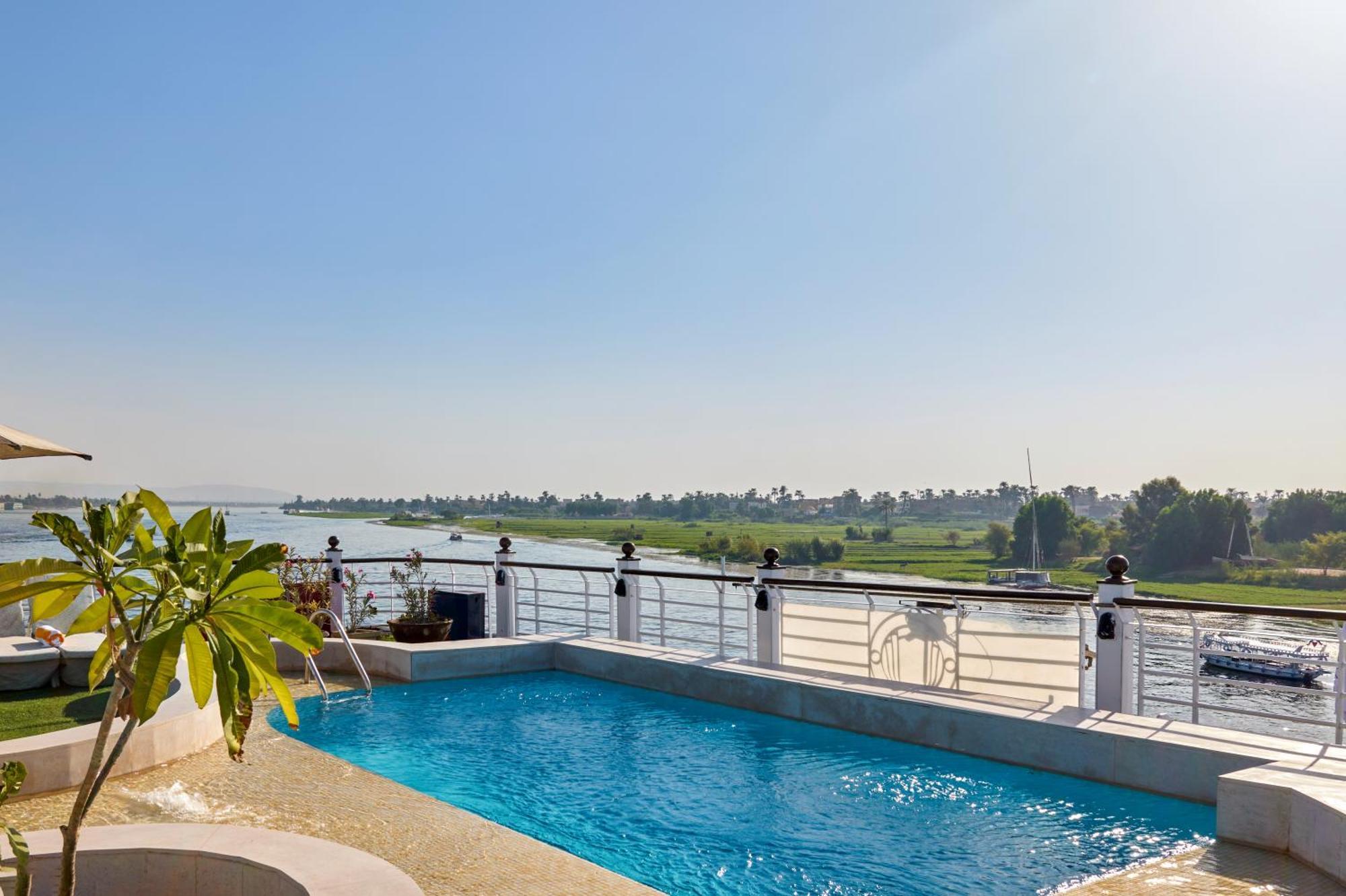 Moevenpick Royal Lotus Nile Cruise, Every Monday Four Nights From Luxor, Every Friday Three Nights From Aswan - Including Excursions & Sightseeing Luaran gambar